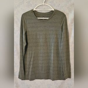 ✨️ REI Co-op Women’s Long Sleeve Top XL Gray Striped Outdoor Hiking Shirt Tencel